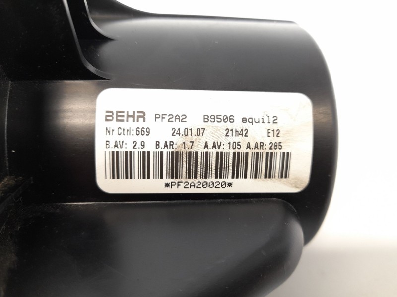 Recambio de motor calefaccion para peugeot 307 5p xs+hdi referencia OEM IAM B9506 H1520 PF2A2