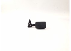 Recambio de enganche cinturon seguridad trasero izquierdo para peugeot 307 5p xs+hdi referencia OEM IAM B8895  