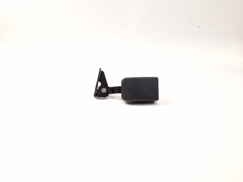 Recambio de enganche cinturon seguridad trasero izquierdo para peugeot 307 5p xs+hdi referencia OEM IAM B8895  