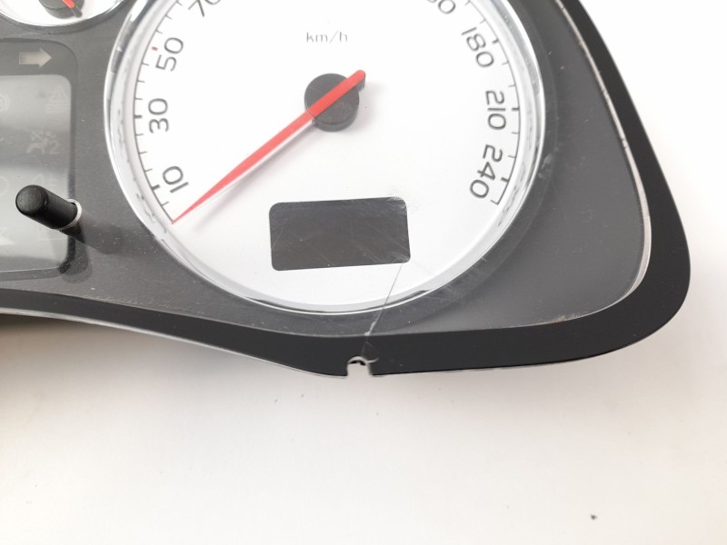 Recambio de cuadro instrumentos para peugeot 307 5p xs+hdi referencia OEM IAM P9661323180 216518703 281174477