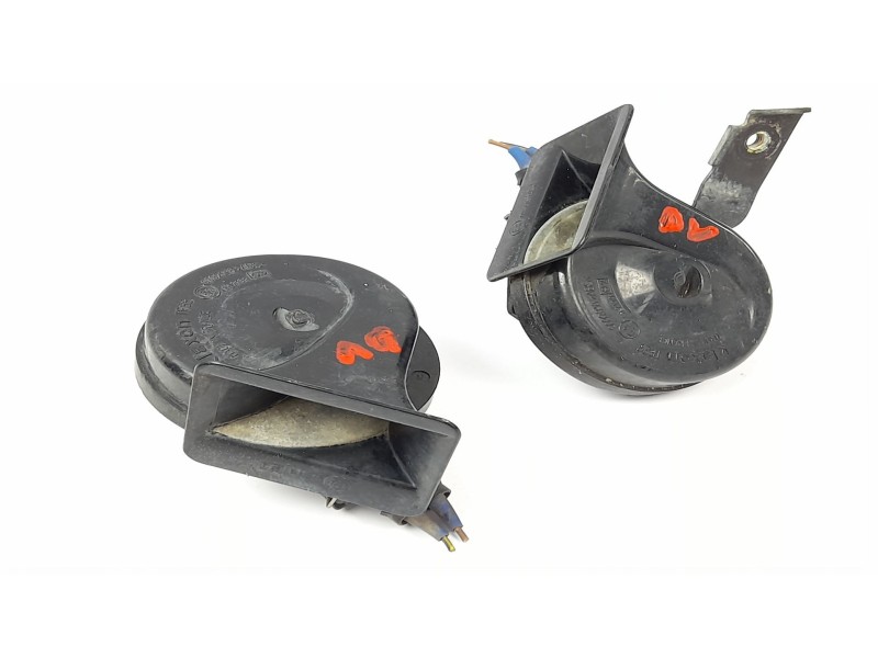 Recambio de claxon para volkswagen golf iv berlina (1j1) 1.9 tdi referencia OEM IAM 1J0951182A  