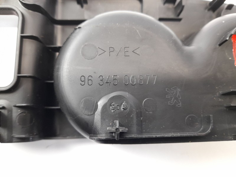 Recambio de moldura para peugeot 307 5p xs+hdi referencia OEM IAM 9634500877  