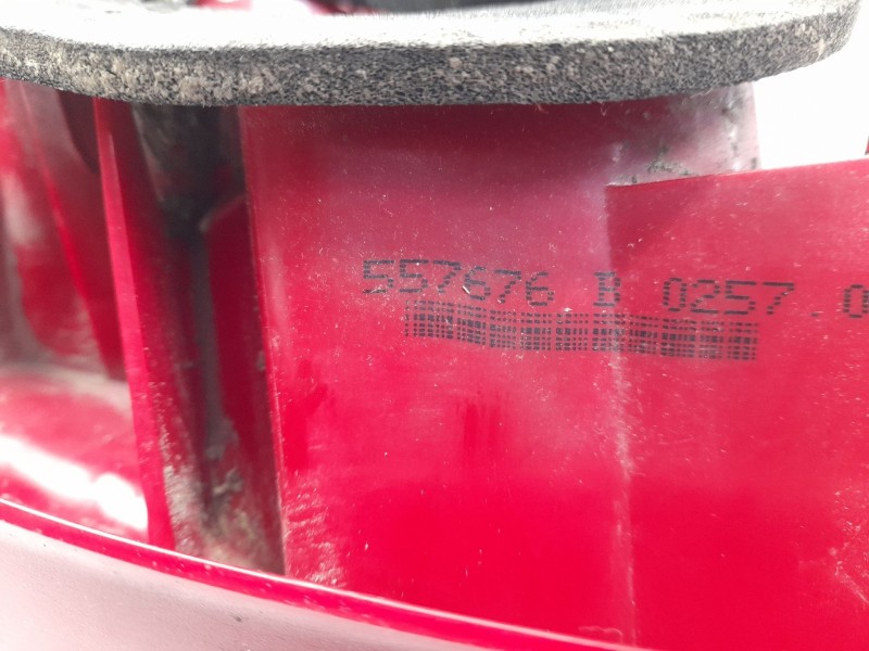 Recambio de piloto trasero izquierdo para peugeot 307 5p xs+hdi referencia OEM IAM 557676B  