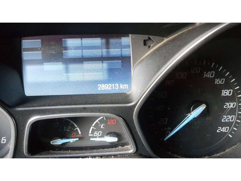 ford focus iii sedán del año 2014