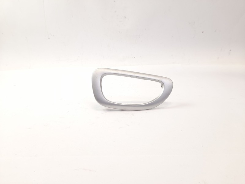 Recambio de moldura para peugeot 307 5p xs+hdi referencia OEM IAM 9634769777  