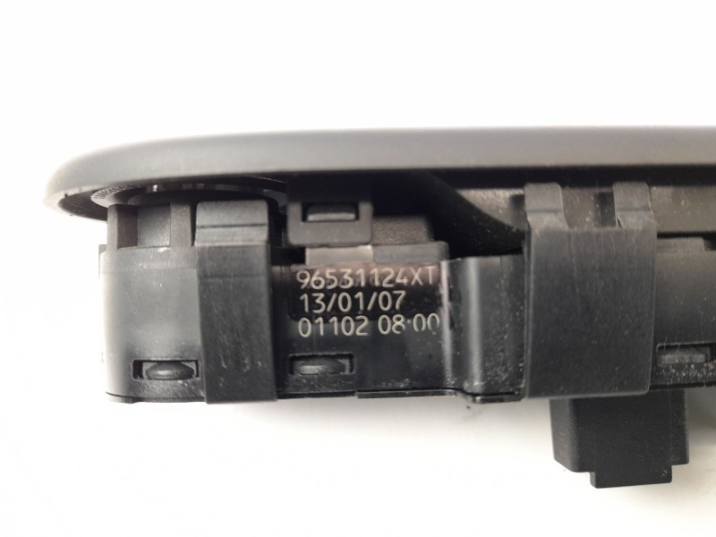 Recambio de mando elevalunas delantero izquierdo para peugeot 307 5p xs+hdi referencia OEM IAM 96531124XT 532697001 532697045
