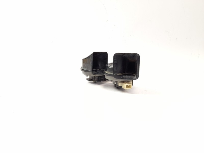 Recambio de claxon para peugeot 307 5p xs+hdi referencia OEM IAM 9657476680 703881157 6033FB1717
