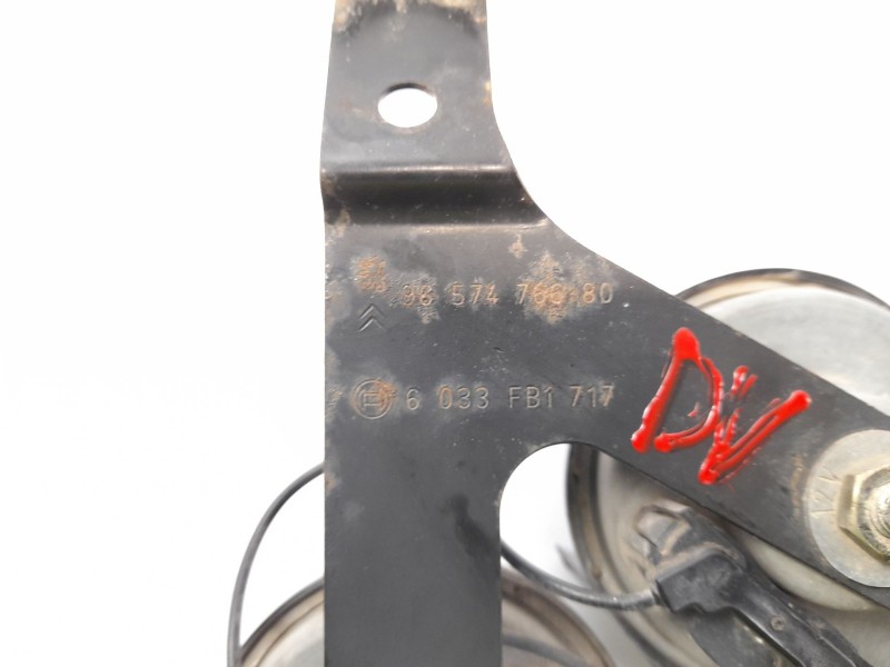 Recambio de claxon para peugeot 307 5p xs+hdi referencia OEM IAM 9657476680 703881157 6033FB1717