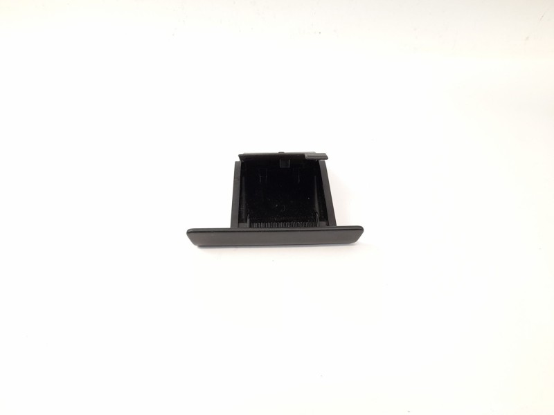 Recambio de cenicero para peugeot 307 5p xs+hdi referencia OEM IAM 9637031977  