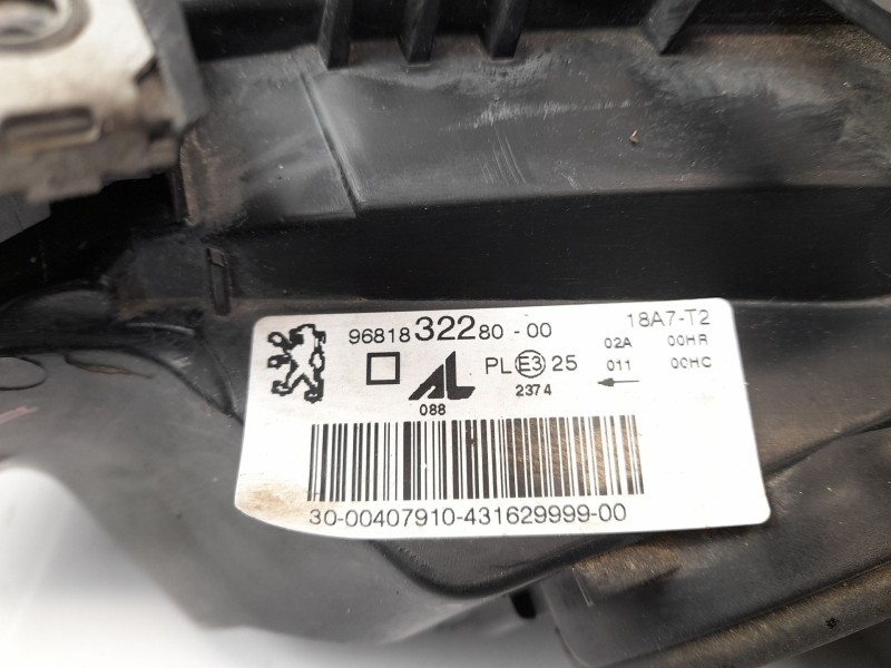 Recambio de faro derecho para peugeot 307 5p xs+hdi referencia OEM IAM 9681832280  43165748