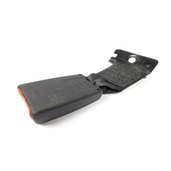 ENGANCHE CINTURON SEGURIDAD TRASERO DERECHO 