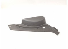 Recambio de moldura para renault super 5 (b/c40_) 1.1 (b/c/401) referencia OEM IAM 7700761288  7700770001