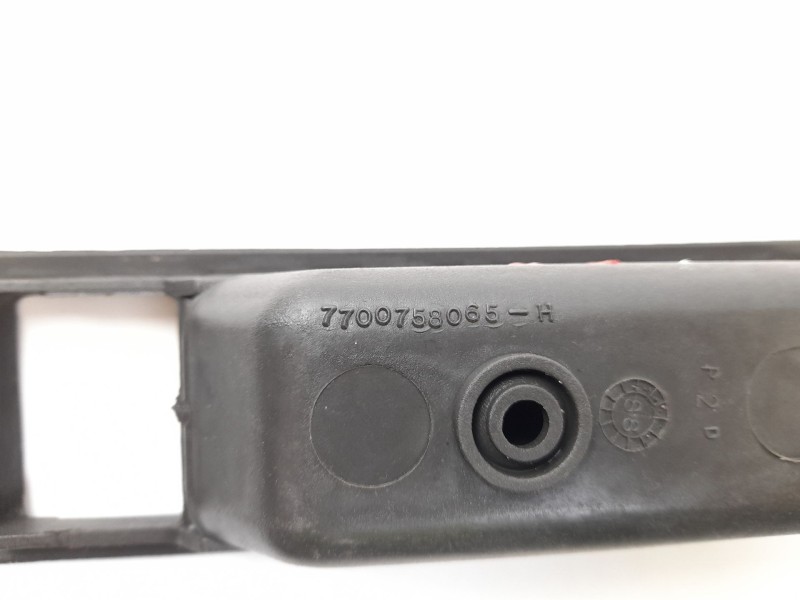 Recambio de moldura para renault super 5 (b/c40_) 1.1 (b/c/401) referencia OEM IAM 7700758065H  