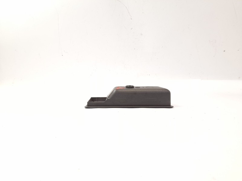 Recambio de moldura para renault super 5 (b/c40_) 1.1 (b/c/401) referencia OEM IAM 7700758064  