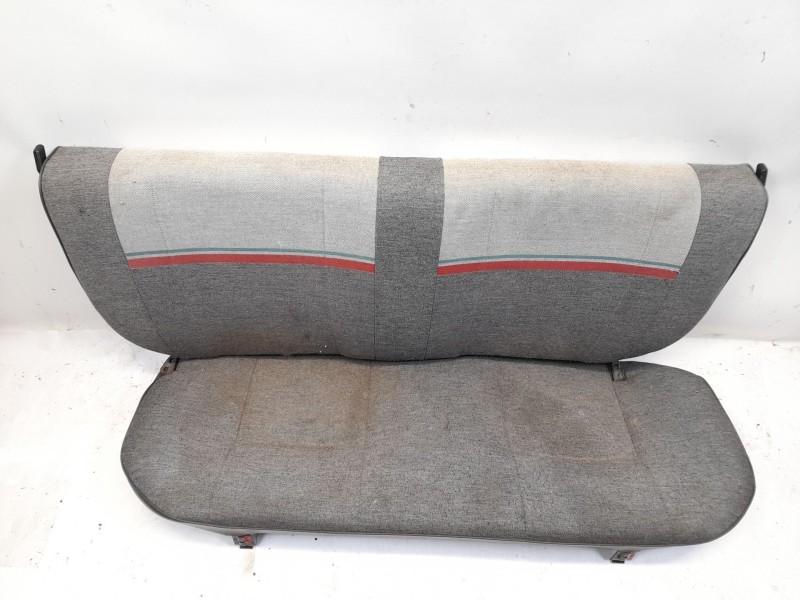 Recambio de asientos traseros para renault super 5 (b/c40_) 1.1 (b/c/401) referencia OEM IAM   