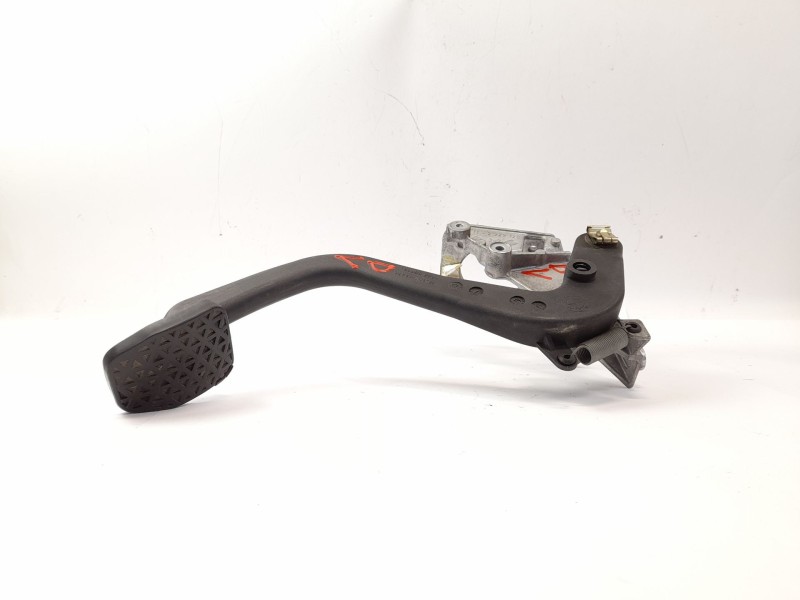 Recambio de pedal embrague para bmw serie 3 touring (e46) 320d referencia OEM IAM 35311163870  35112229128