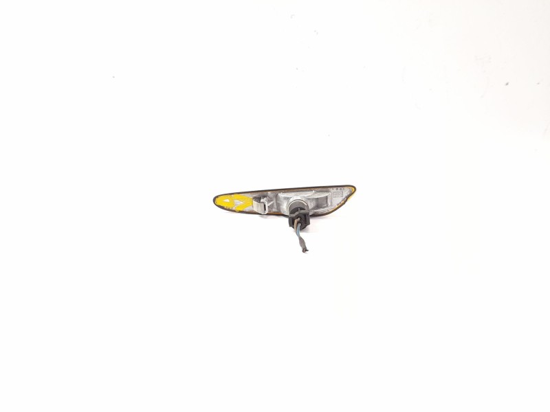 Recambio de piloto lateral derecho para bmw serie 3 touring (e46) 320d referencia OEM IAM 69113685  4166R