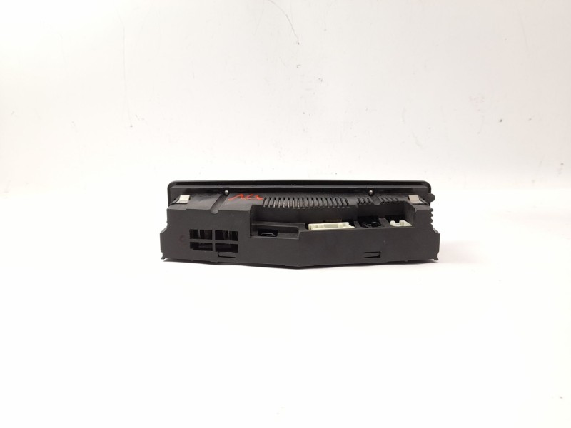 Recambio de mando climatizador para bmw serie 3 touring (e46) 320d referencia OEM IAM 64116931601  5HB00773826
