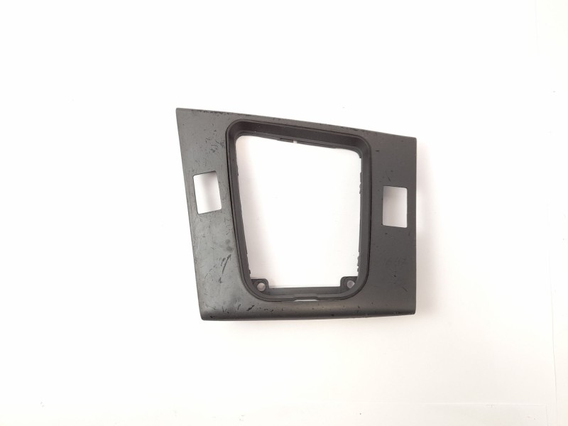 Recambio de guarnecidos palanca cambio para bmw serie 3 touring (e46) 320d referencia OEM IAM 8211465  