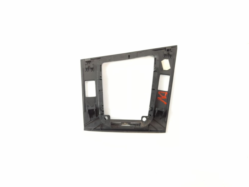 Recambio de guarnecidos palanca cambio para bmw serie 3 touring (e46) 320d referencia OEM IAM 8211465  