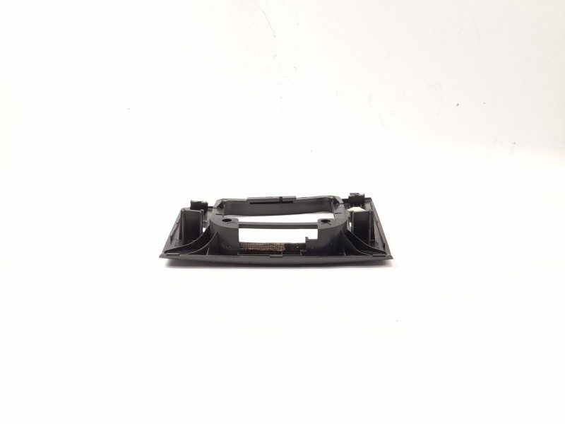Recambio de guarnecidos palanca cambio para bmw serie 3 touring (e46) 320d referencia OEM IAM 8211465  