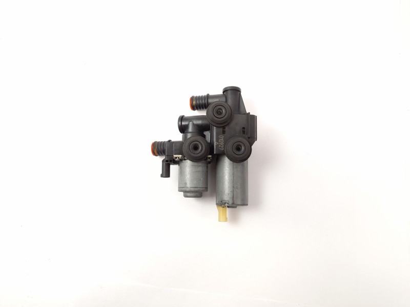 Recambio de bomba agua de calefaccion para bmw serie 3 touring (e46) 320d referencia OEM IAM 64118369807  1147412149