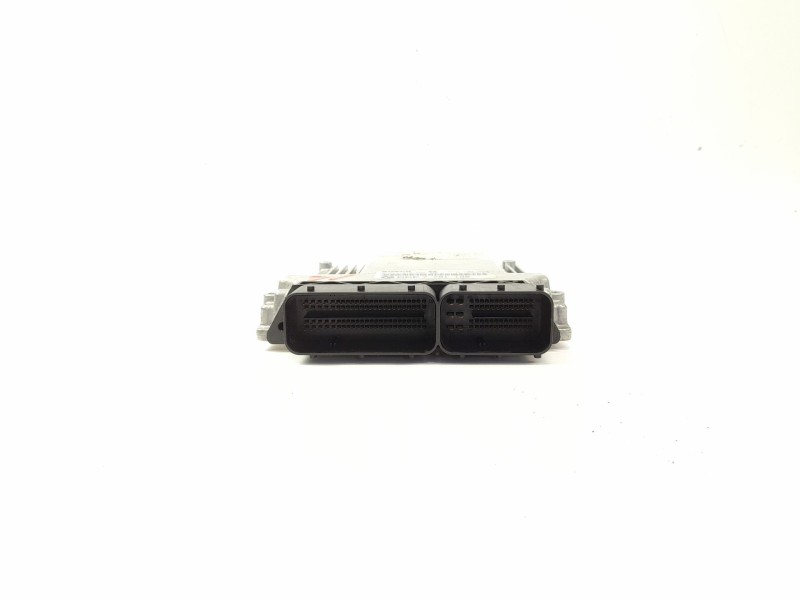 Recambio de centralita motor uce para bmw serie 3 touring (e46) 320d referencia OEM IAM DDE7791190 0281010565 7791305