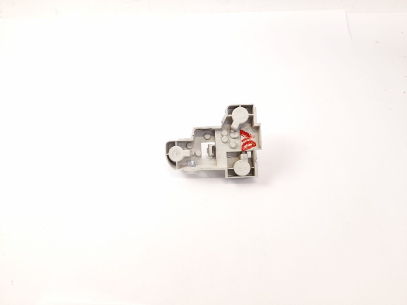Recambio de portalamparas para bmw serie 3 touring (e46) 320d referencia OEM IAM 8368761  