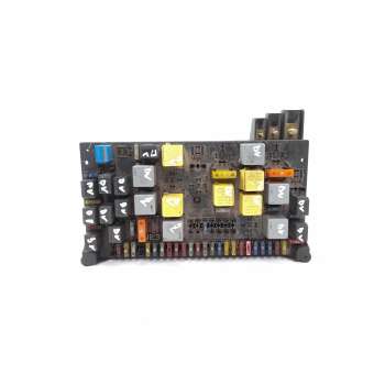 CAJA RELES / FUSIBLES 1635450205 