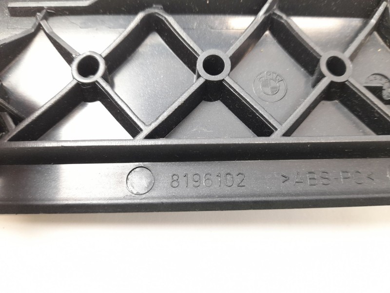 Recambio de moldura para bmw serie 3 touring (e46) 320d referencia OEM IAM 8196102  