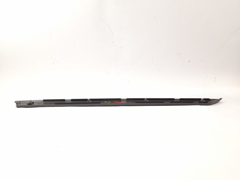 Recambio de moldura para bmw serie 3 touring (e46) 320d referencia OEM IAM 8213995  