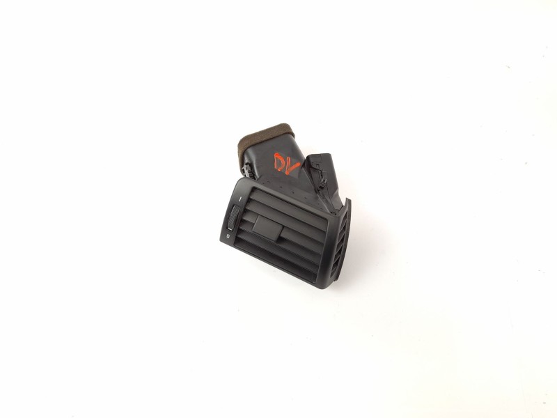 Recambio de rejilla del aire delantera derecha para bmw serie 3 touring (e46) 320d referencia OEM IAM 64228361898  