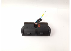 Recambio de rejilla del aire delantera central para bmw serie 3 touring (e46) 320d referencia OEM IAM 8361895 83640079 8370741 2