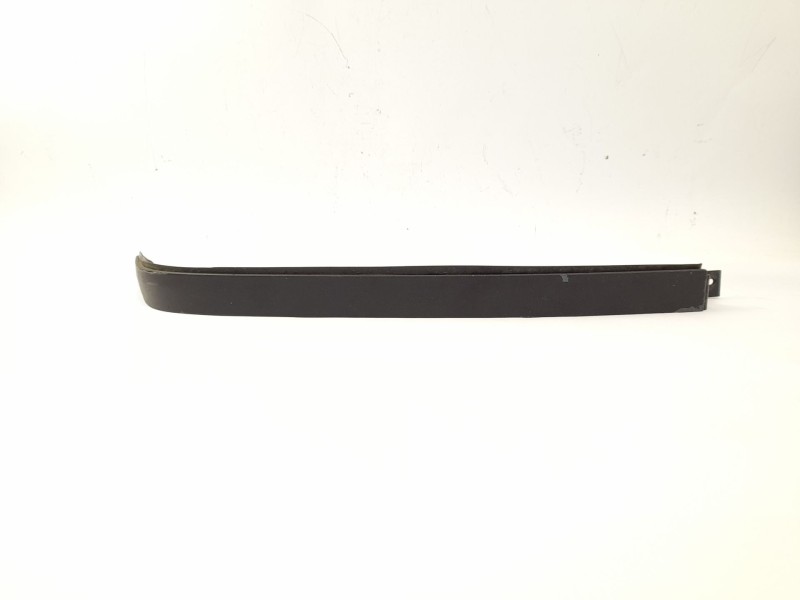 Recambio de moldura para renault 21 sedán (l48_) 1.7 (l48e) referencia OEM IAM 7700789901  