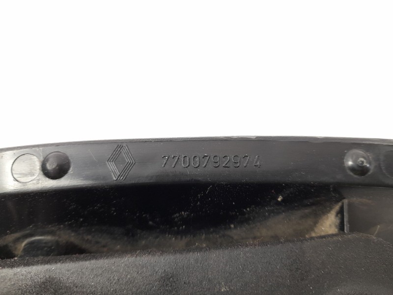 Recambio de piloto trasero izquierdo para renault 21 sedán (l48_) 1.7 (l48e) referencia OEM IAM 7700792974  