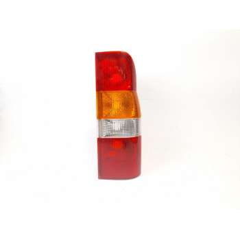 PILOTO TRASERO DERECHO YC1X13434A YC1513404A 