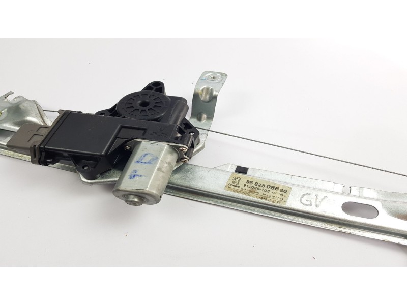 Recambio de elevalunas trasero derecho para peugeot 3008 1.6 hdi fap referencia OEM IAM 9682808680  