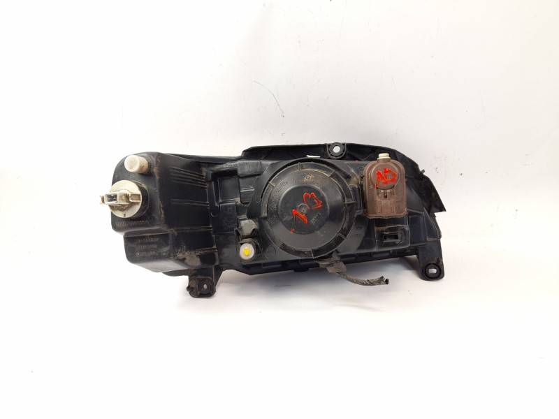 Recambio de faro izquierdo para peugeot 106 (s2) sketch referencia OEM IAM   