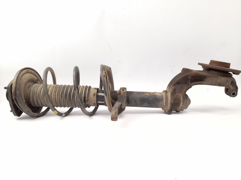 Recambio de mangueta delantera derecha para peugeot 106 (s2) sketch referencia OEM IAM   