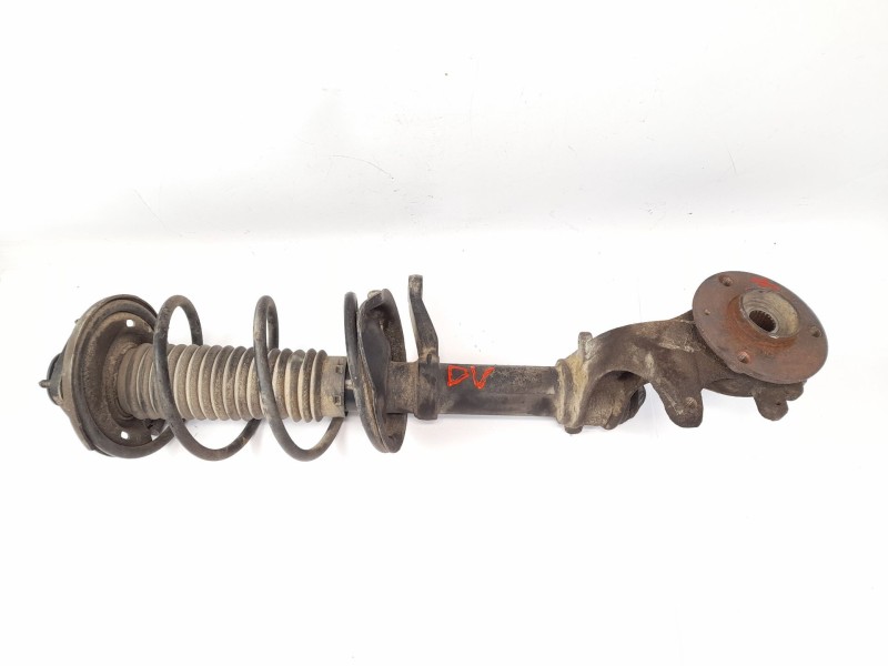 Recambio de mangueta delantera izquierda para peugeot 106 (s2) sketch referencia OEM IAM   