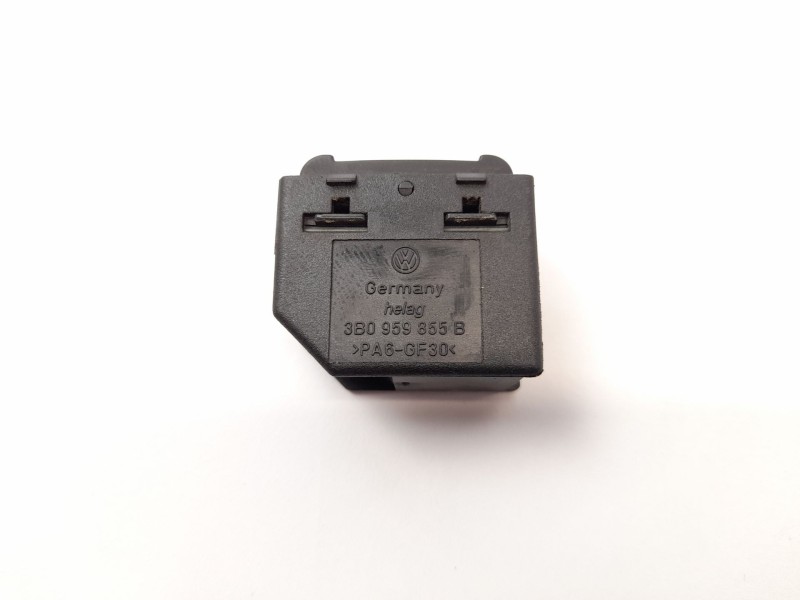 Recambio de mando elevalunas trasero derecho para volkswagen golf iv berlina (1j1) 1.9 tdi referencia OEM IAM 3B0959855B  