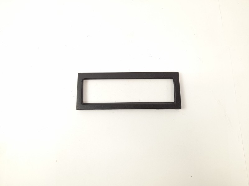 Recambio de moldura para volkswagen golf iv berlina (1j1) 1.9 tdi referencia OEM IAM 1J0907047E  9HB73329500