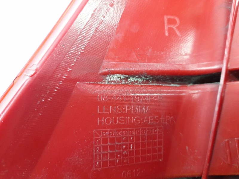 Recambio de piloto trasero derecho para volkswagen golf iv berlina (1j1) 1.9 tdi referencia OEM IAM 084411974R  