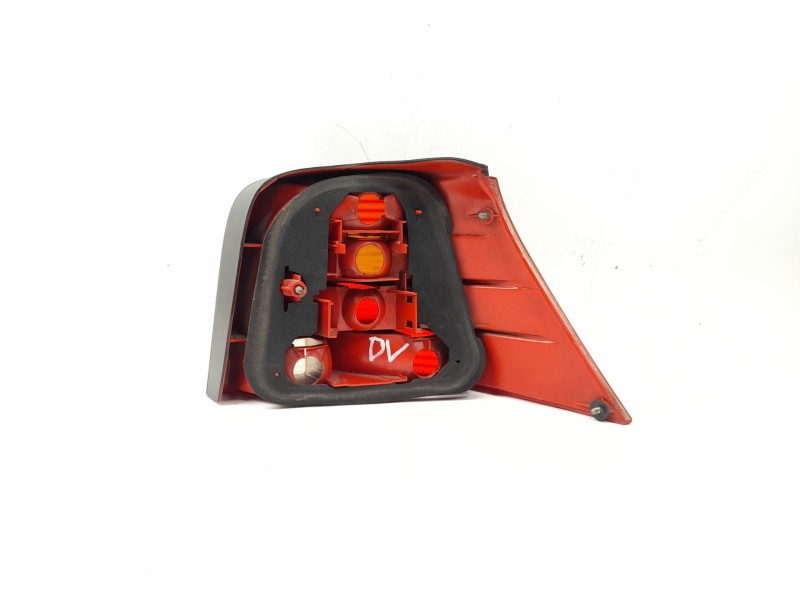 Recambio de piloto trasero izquierdo para volkswagen golf iv berlina (1j1) 1.9 tdi referencia OEM IAM 1J6945095Q  