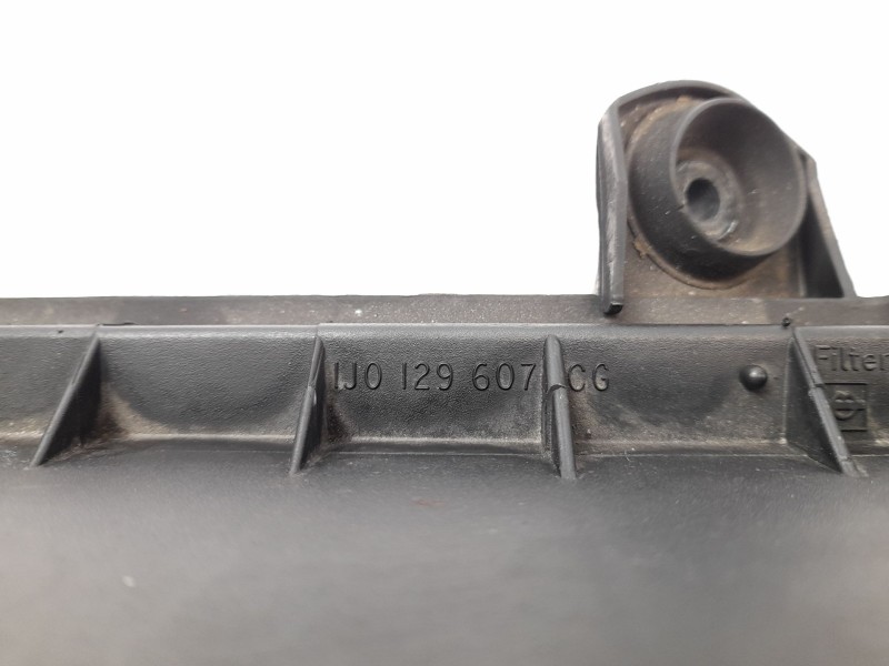 Recambio de filtro aire para volkswagen golf iv berlina (1j1) 1.9 tdi referencia OEM IAM 1J0129607CG  4615785877