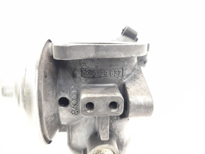 Recambio de valvula egr para volkswagen golf iv berlina (1j1) 1.9 tdi referencia OEM IAM 038129637  038131501E
