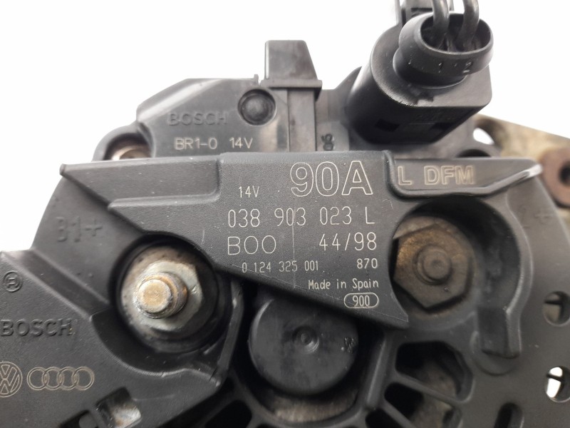 Recambio de alternador para volkswagen golf iv berlina (1j1) 1.9 tdi referencia OEM IAM 038903023L  0124325001