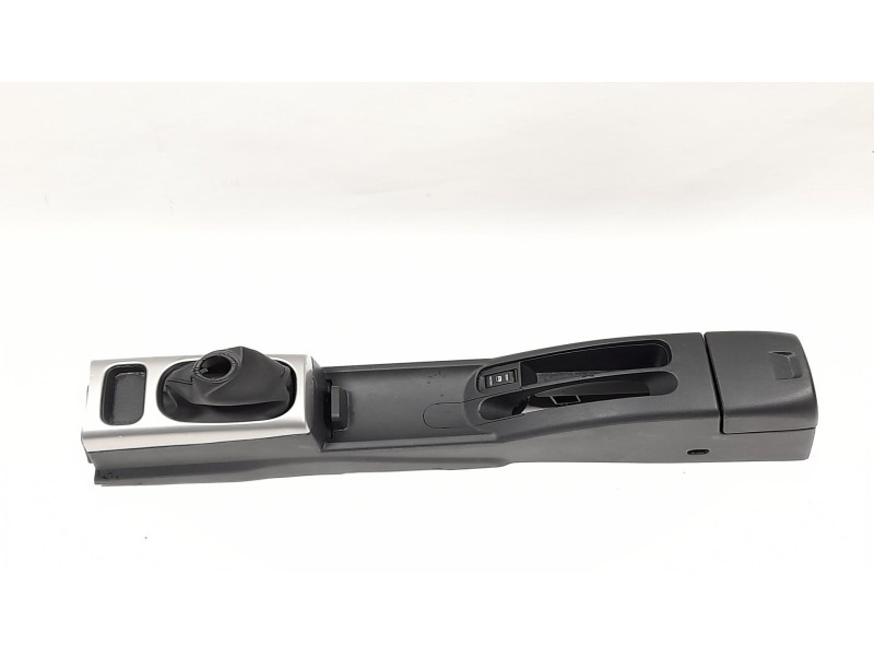 Recambio de consola central para nissan note (e11e) 1.5 dci referencia OEM IAM 96910 969109U000 