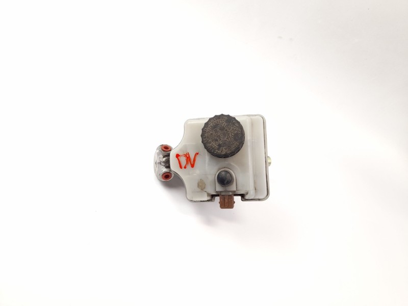 Recambio de bomba freno para peugeot 106 (s2) sketch referencia OEM IAM 9616982680  