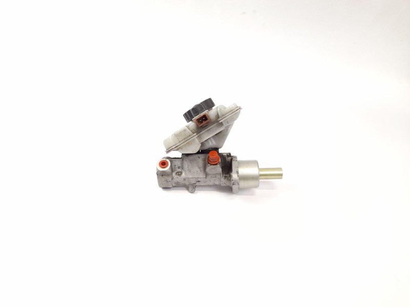 Recambio de bomba freno para peugeot 106 (s2) sketch referencia OEM IAM 9616982680  